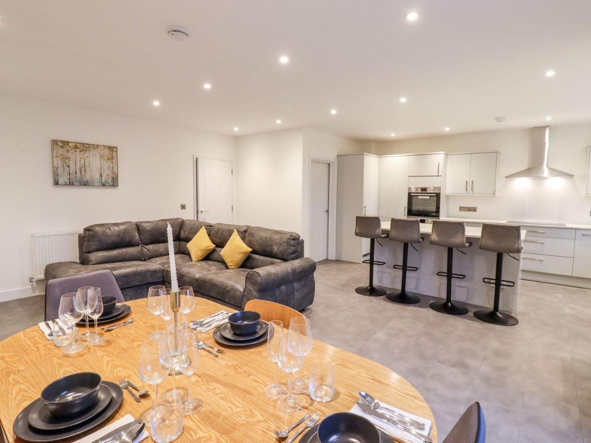ניומרקט Exning Residence מראה חיצוני תמונה